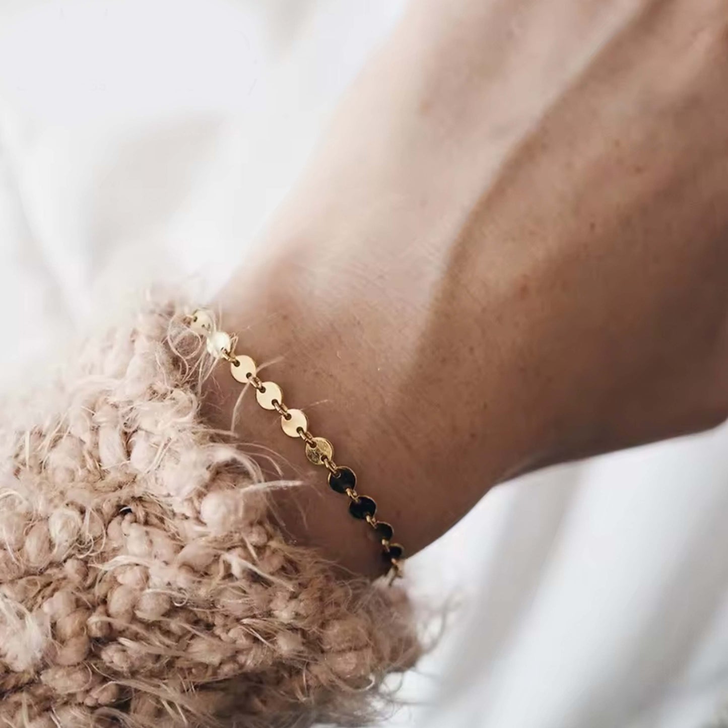 Round Connected Circles Bracelet