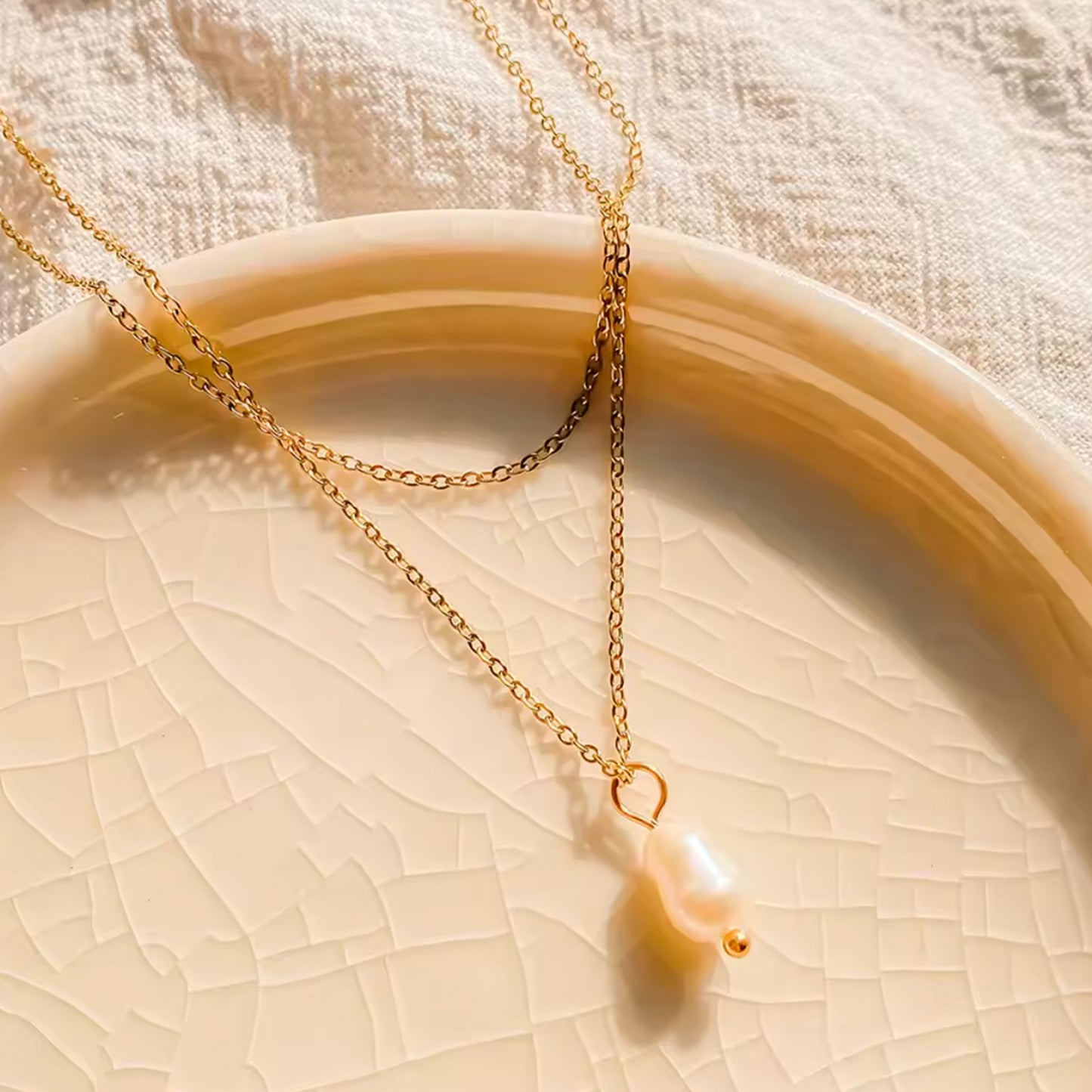Minimalist Freshwater Pearl Necklace